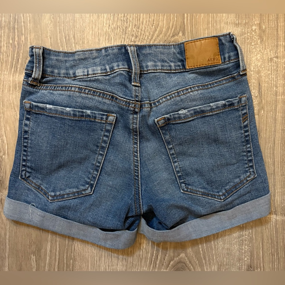 Women's Mid-Rise Blue Distressed Cuffed Denim Shorts - Picture 2 of 4